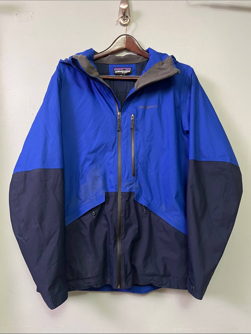 Patagonia Men’s Insulated Snowshot Jacket
